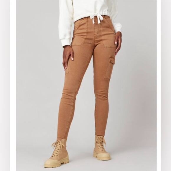 🆕 NWT SPANX Stretch Twill Ankle Cargo Pant Honey Glow Pockets Shapewear Small - Picture 5 of 16